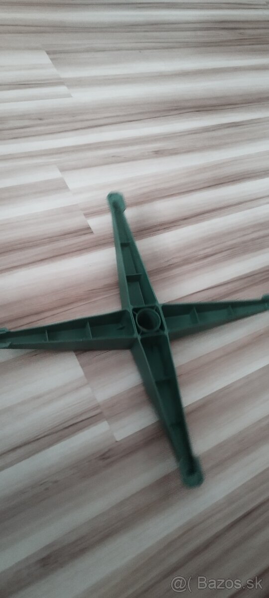 Stojan na vianočný stromček - 2