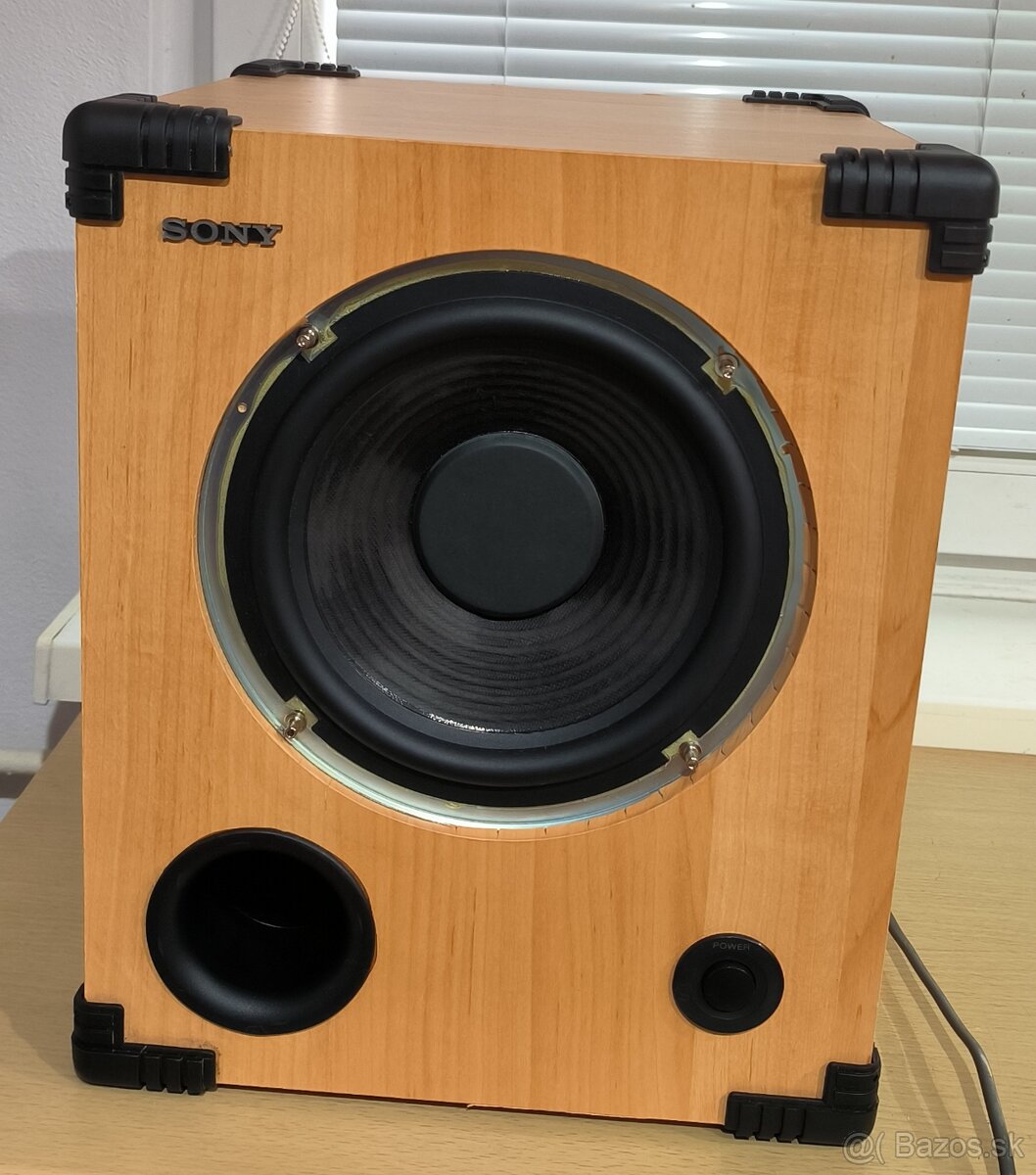 ZLACNENÝ Subwoofer SONY - 2