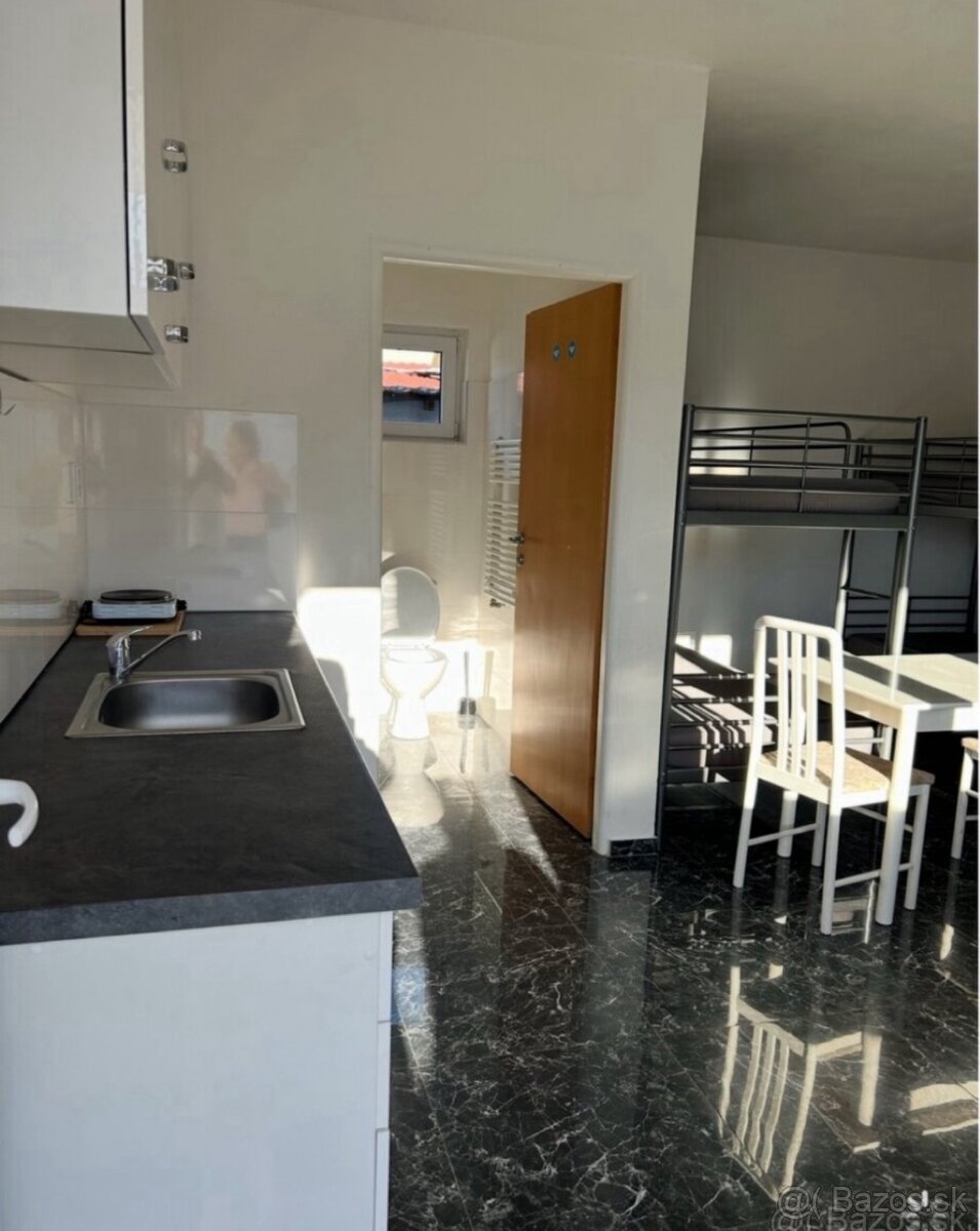 Dom s 5 apartmánmi Nitra časť Lužianky - 2