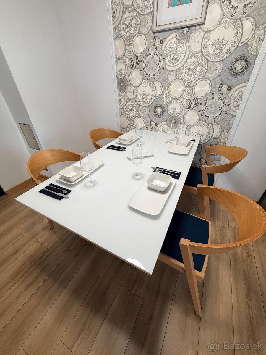 Predám jedálenský stôl - 2