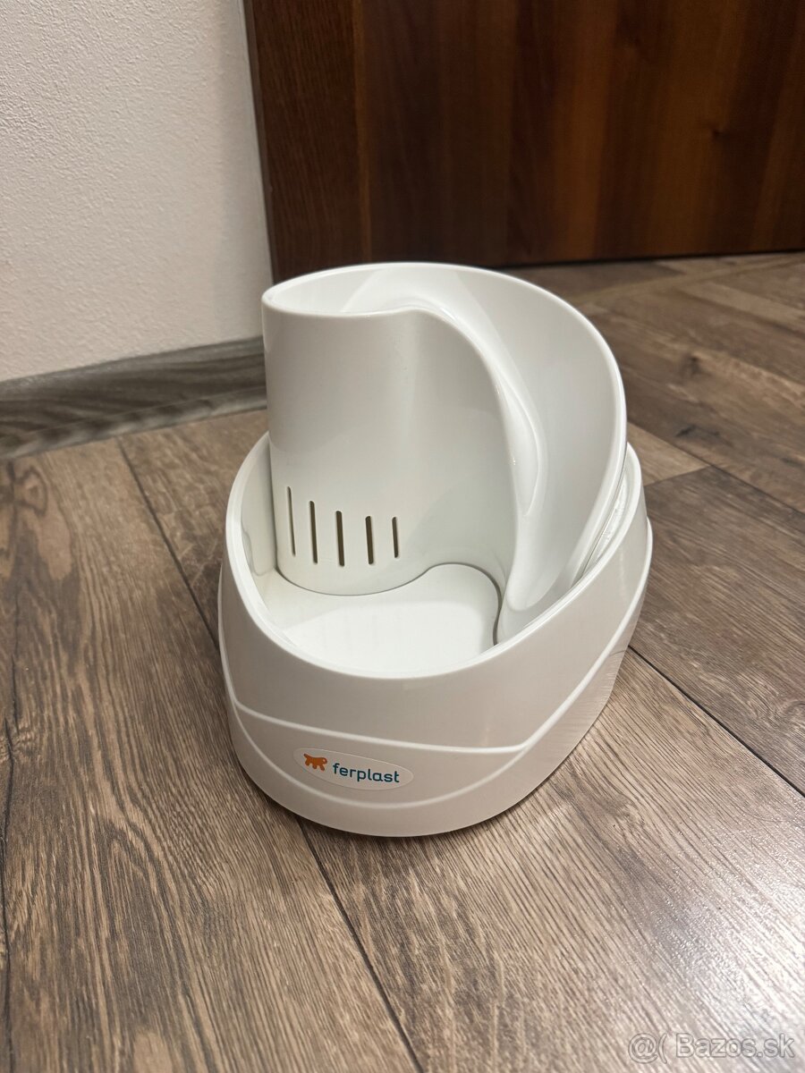 Fontána pre zvieratá Ferplast - 2