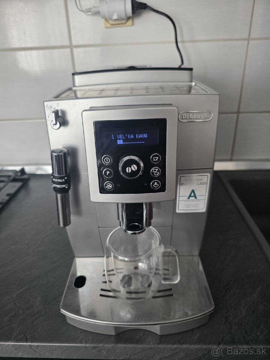 Kavovar Delonghi - 2