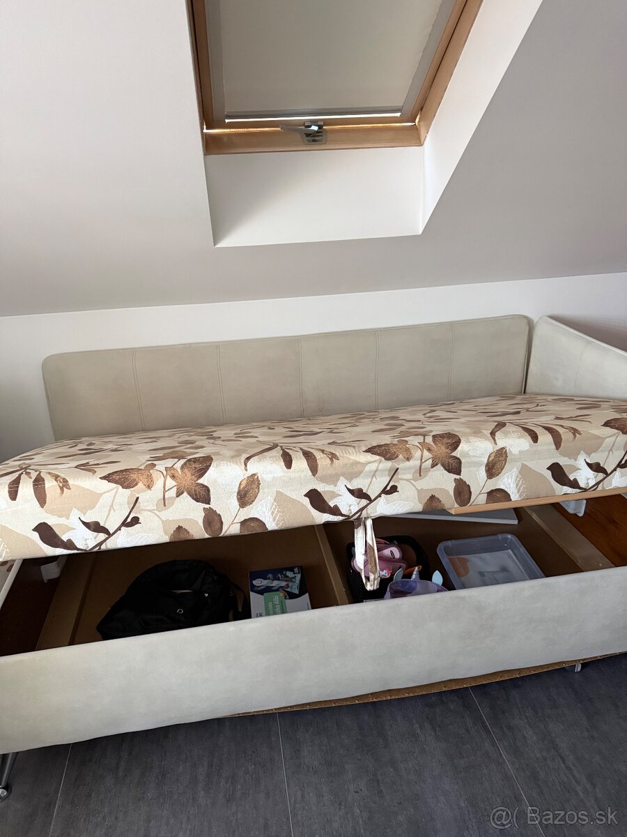 Posteľ s úložným priestorom - 2