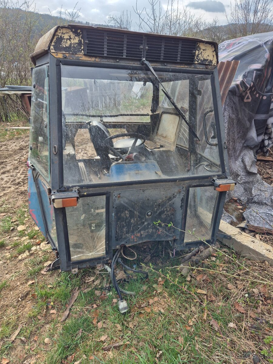 Predám kabínu zetor - 2