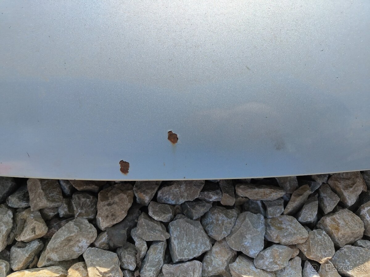 Predná kapota Passat B6 - 2