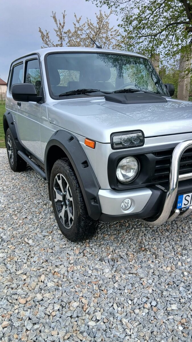 Lada niva 4x4 legend - 2