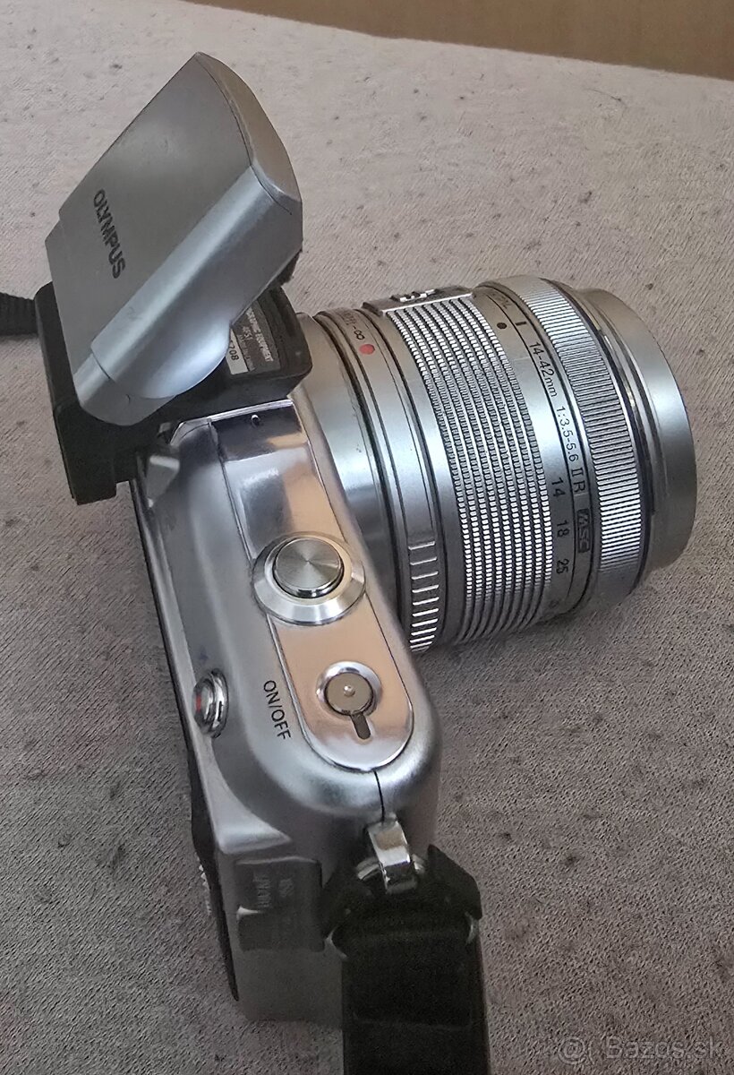 Olympus E-PM1 + objektív 14-42mm - 2