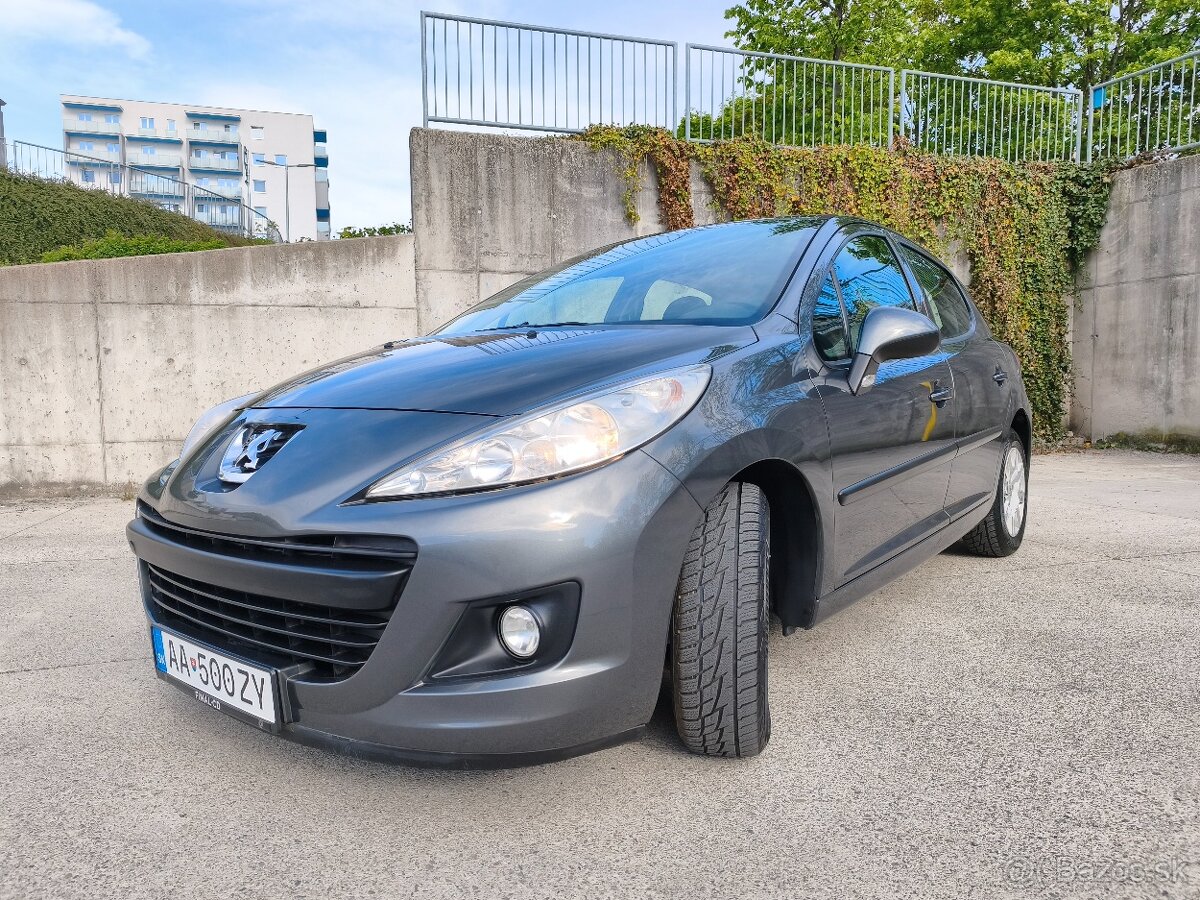 Peugeot 207 1,4E benzín - 2