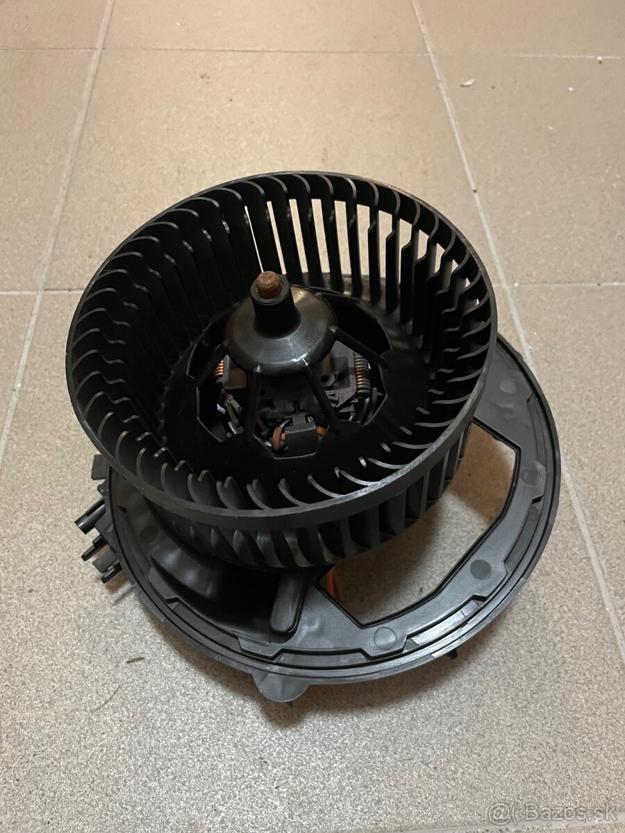 Vnútorný ventilátor kúrenia 5Q1819021F - 2