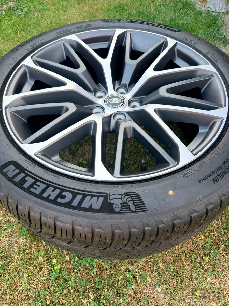 ORIGINÁL RANGE ROVER SPORT SVR R22 L461 285/45/22.305/40/22 - 2