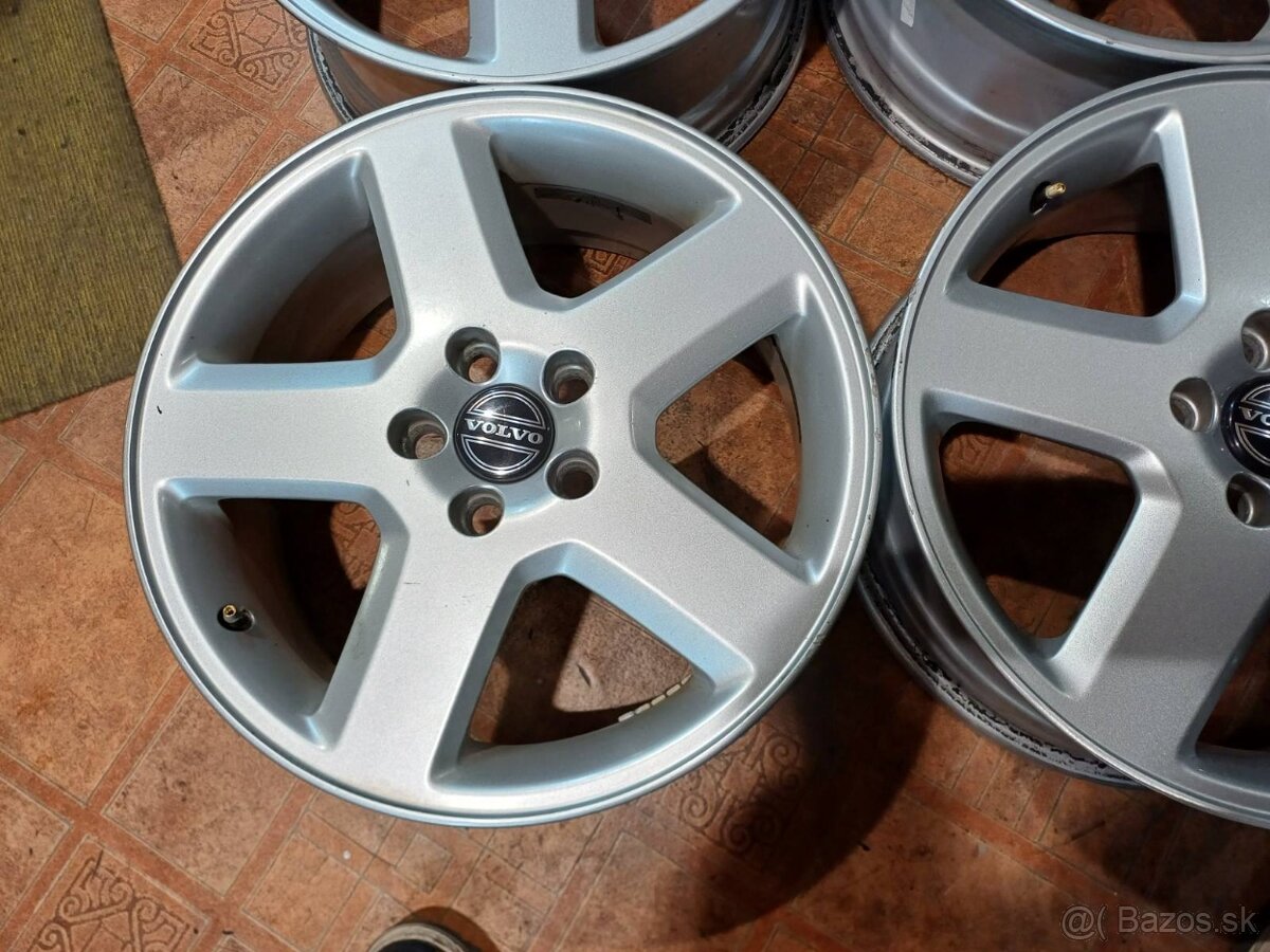 Originálne hlinikove disky Volvo R17, 5x108 - 2