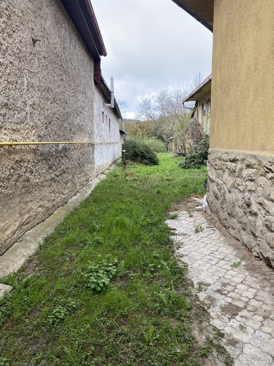 Rodinný dom s garážou v obci Jasov - 2