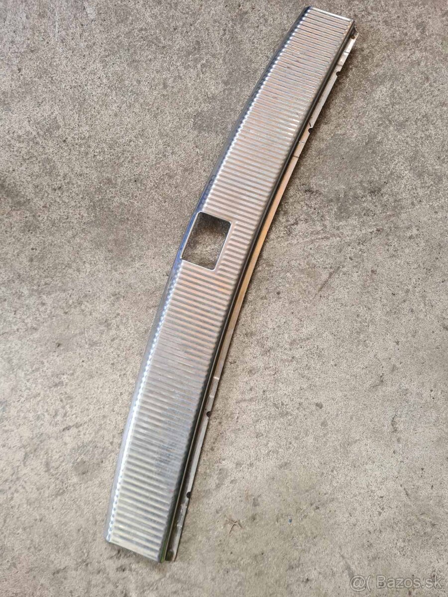 Chrómová lišta kufra VW Touareg 7l - 2