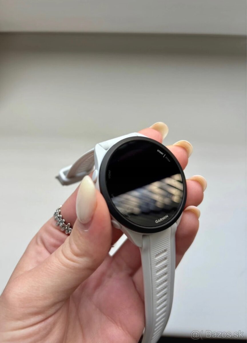 Garmin hodinky Forerunner 165 - 2