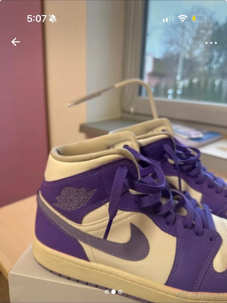 Nike Air Jordan Mid 1 - 2