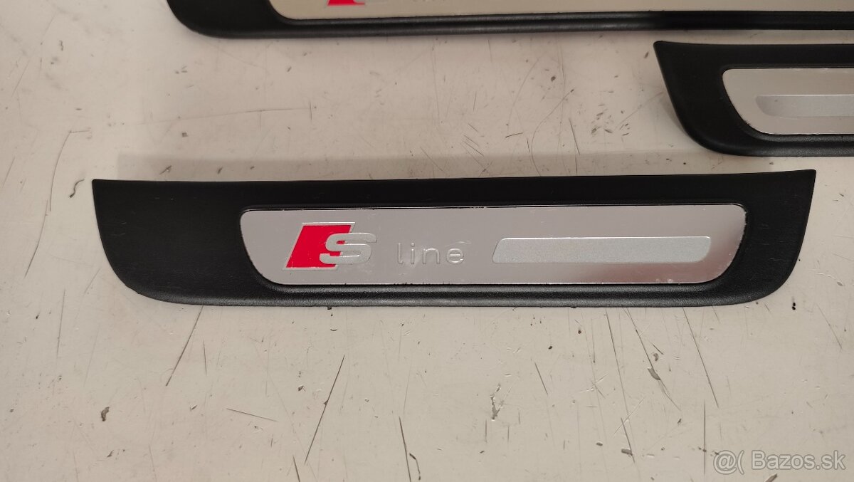 Lišty Audi A4 B8 Sline - 2