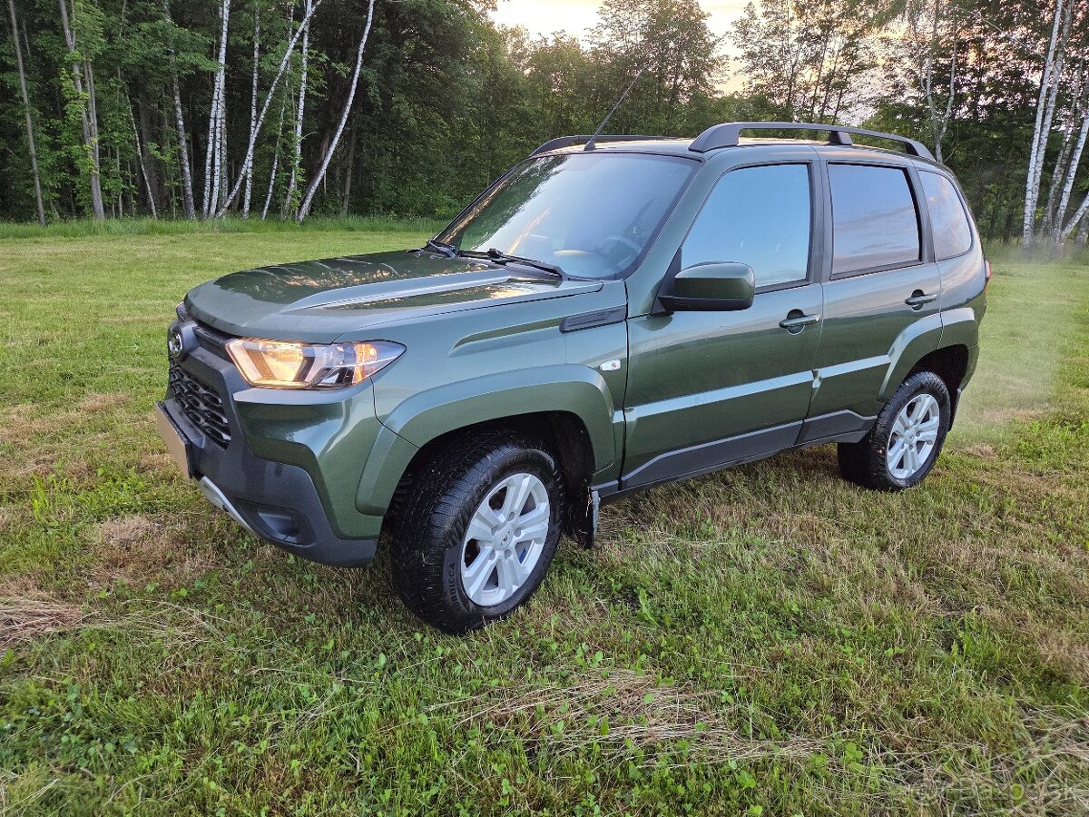 Lada niva travel - 2