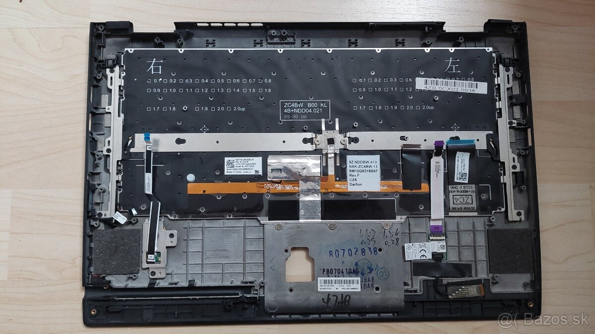 Lenovo Thinkpad X1 Yoga 3rd gen - palmrest - 2