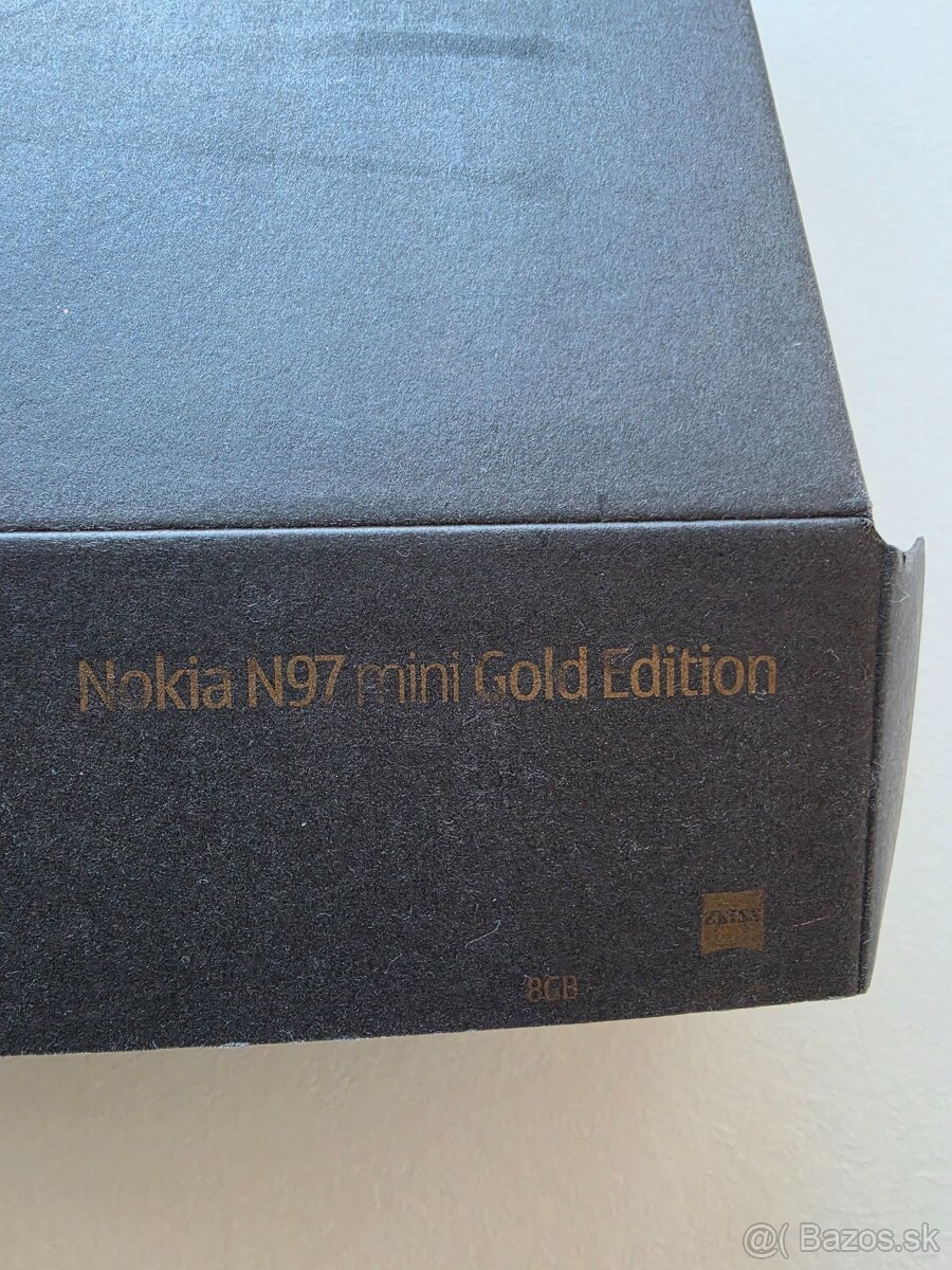 Nokia zlatá edícia - 2