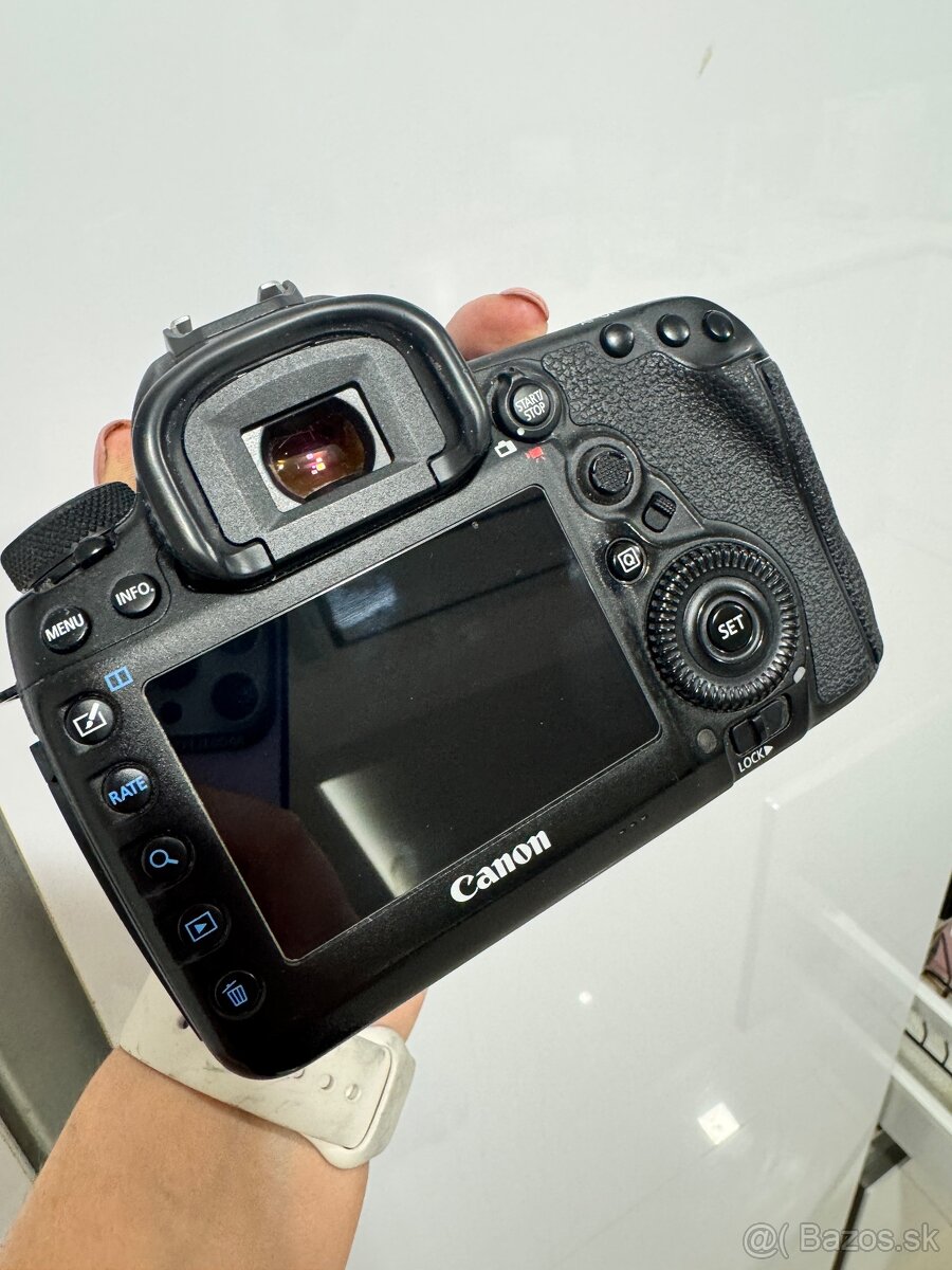Predám Canon Eos mark IV - 2
