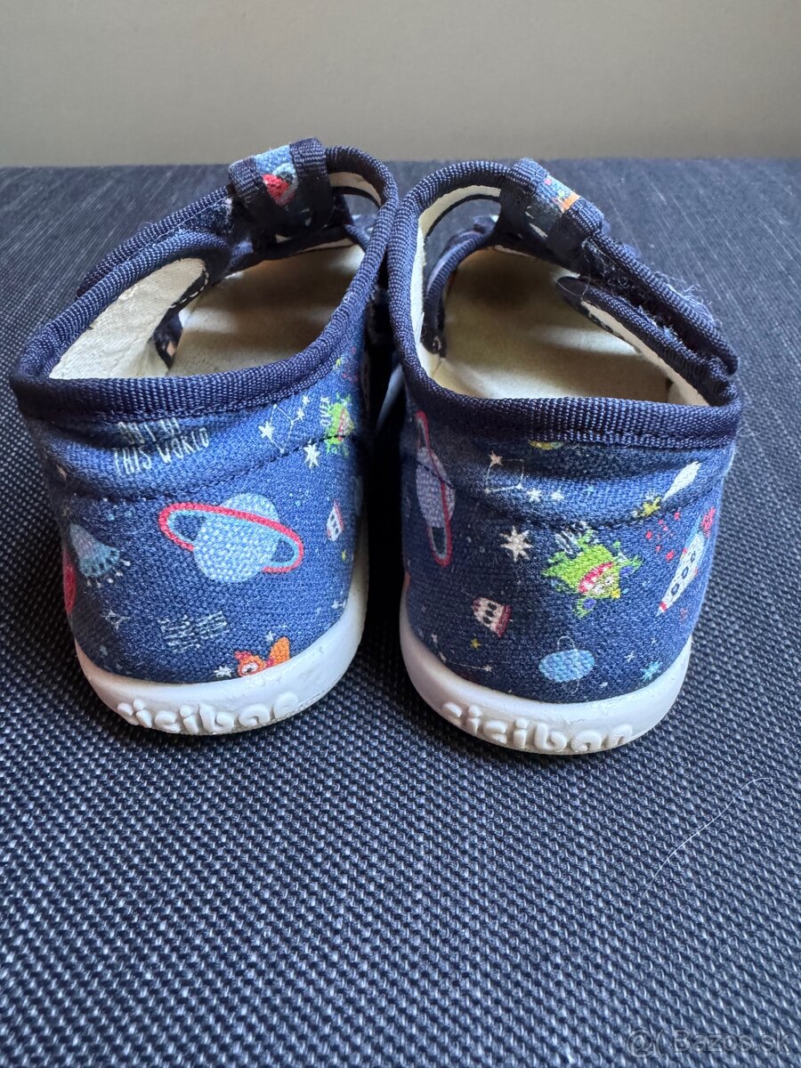 Ciciban papučky c.25 - 2
