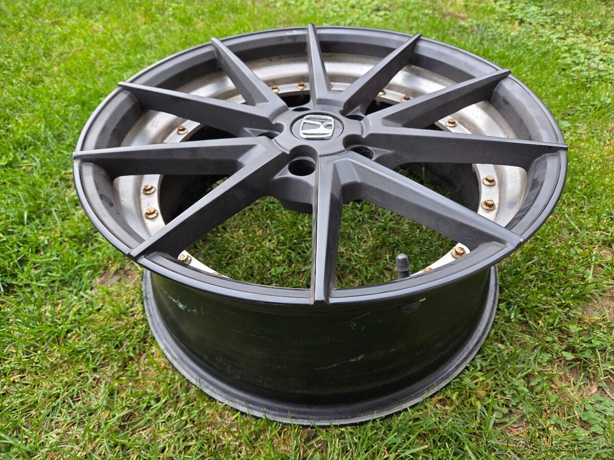 5x114,3 r18 - 2