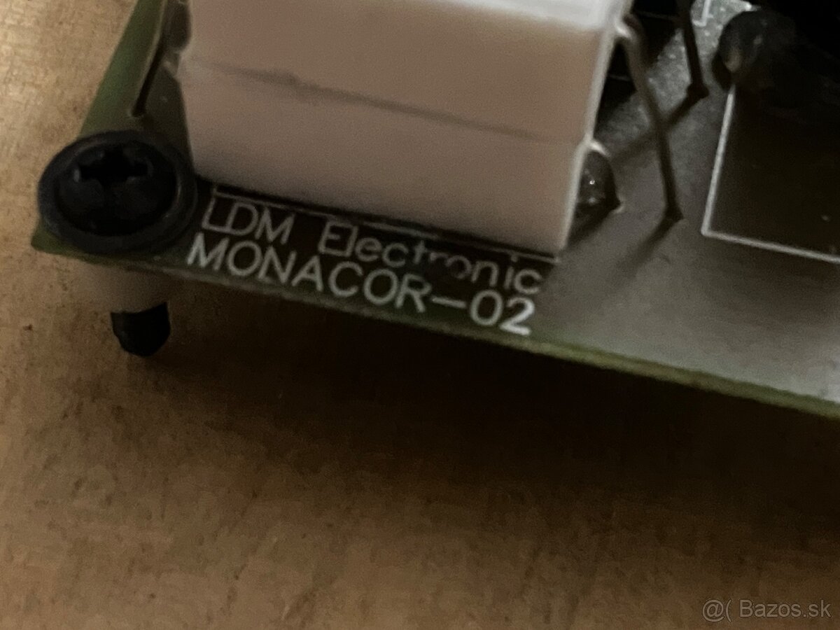 Basové výhybky Monacor - 2