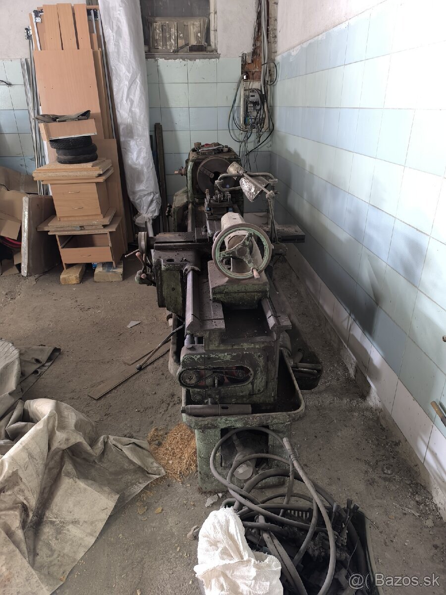 Predám sústruh – funkčný, masívny. - 2