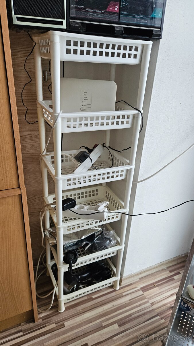 Plastove stojany - 2