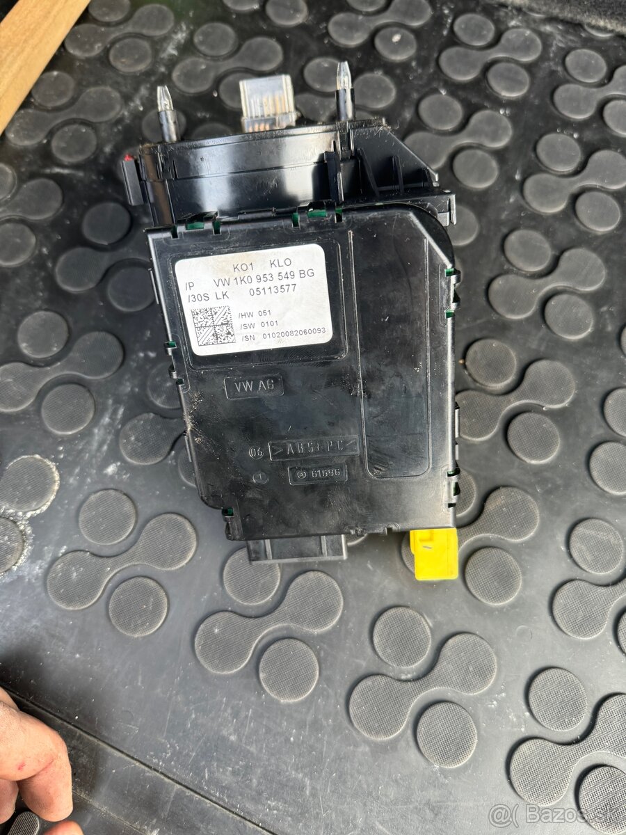 Podvolantovy krúžok - 2