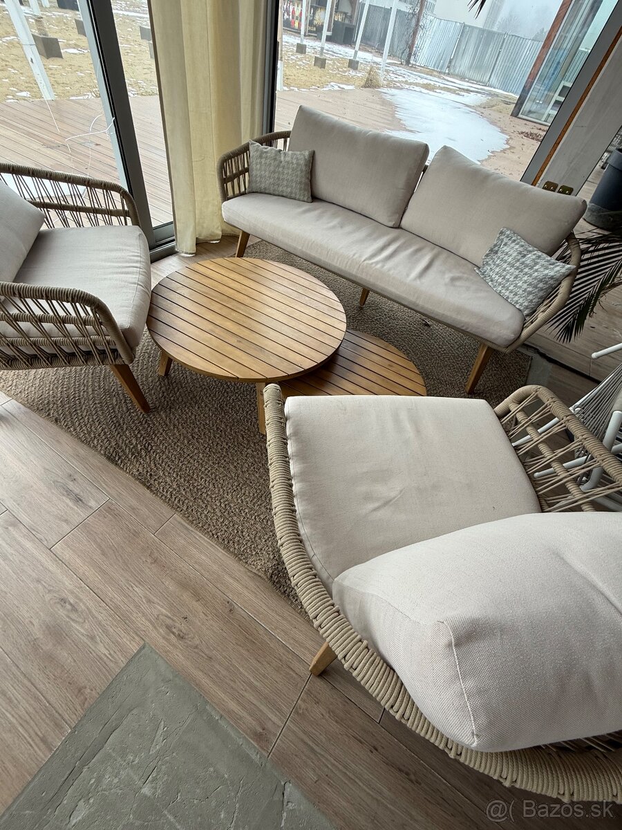 Ratanove sedenie - 2