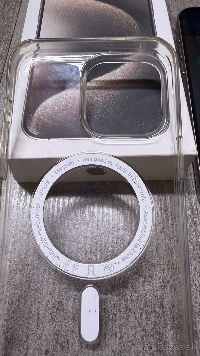 Vymenim iPhone 15 Pro Max Natural + Apple MagSafe obal - 2