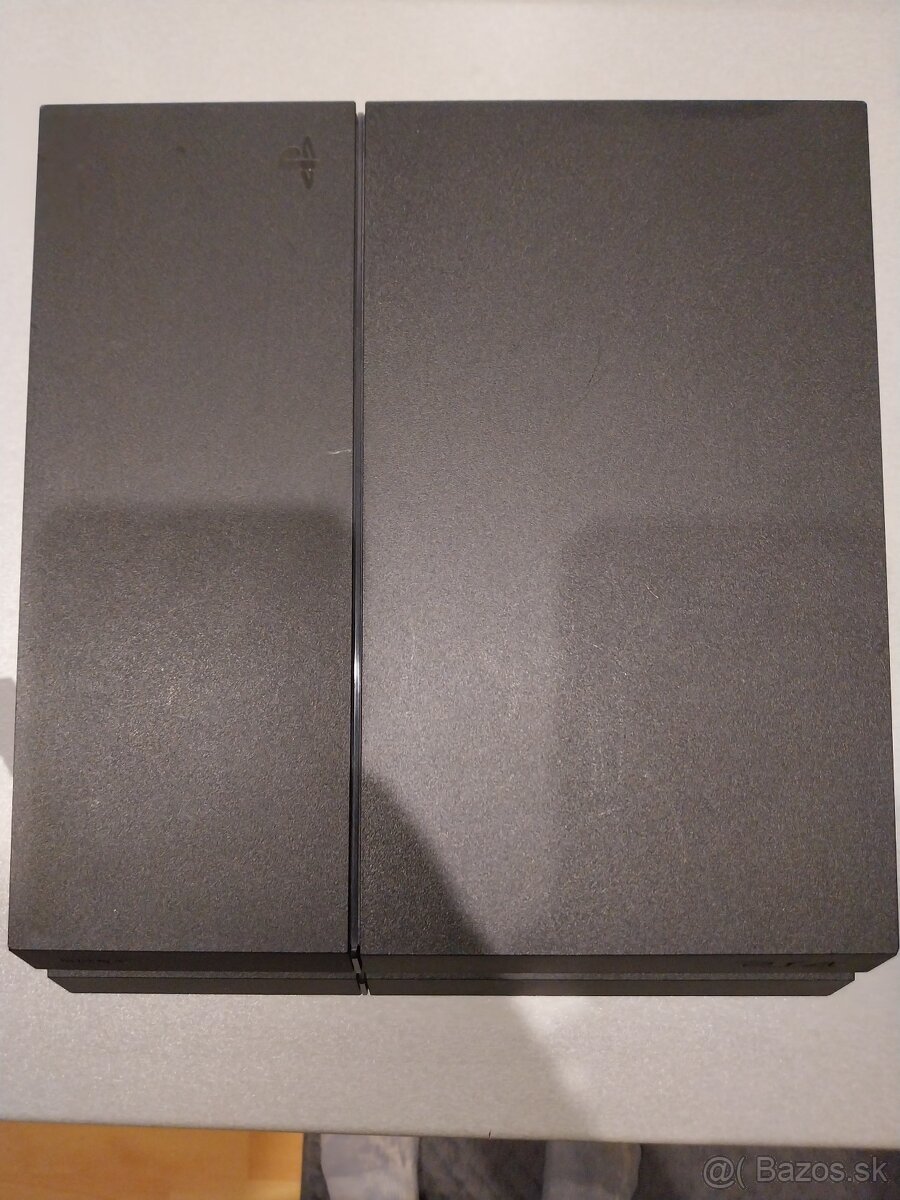 PS4 1TB - 2