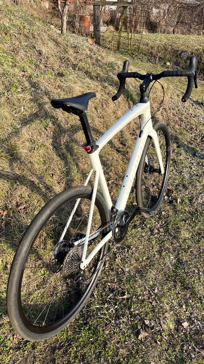 Specialized Roubaix SL8 Sport 105 - 2