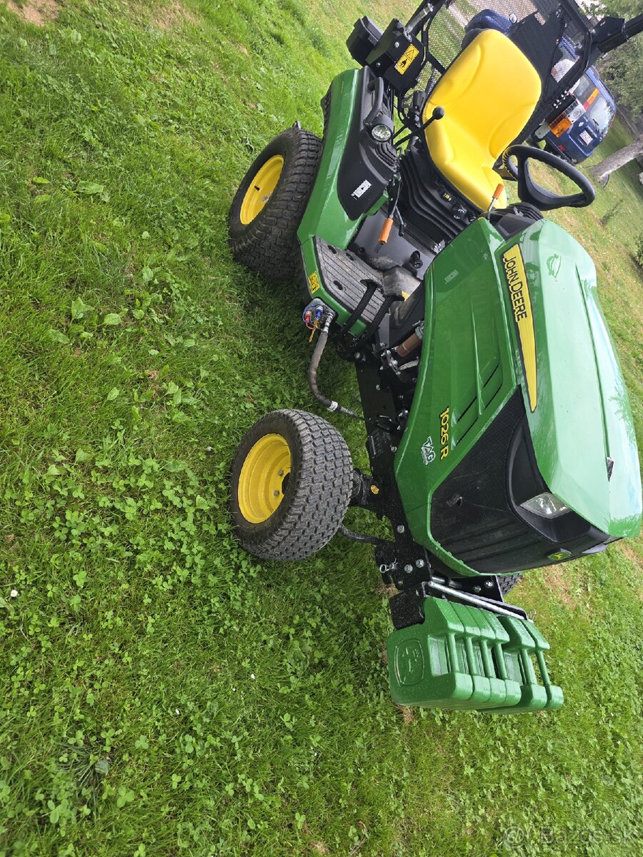 John deere 1026R - 2