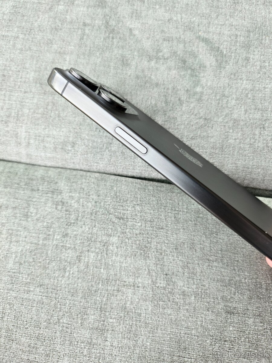 iPhone 15 Pro Max 256gb - 2