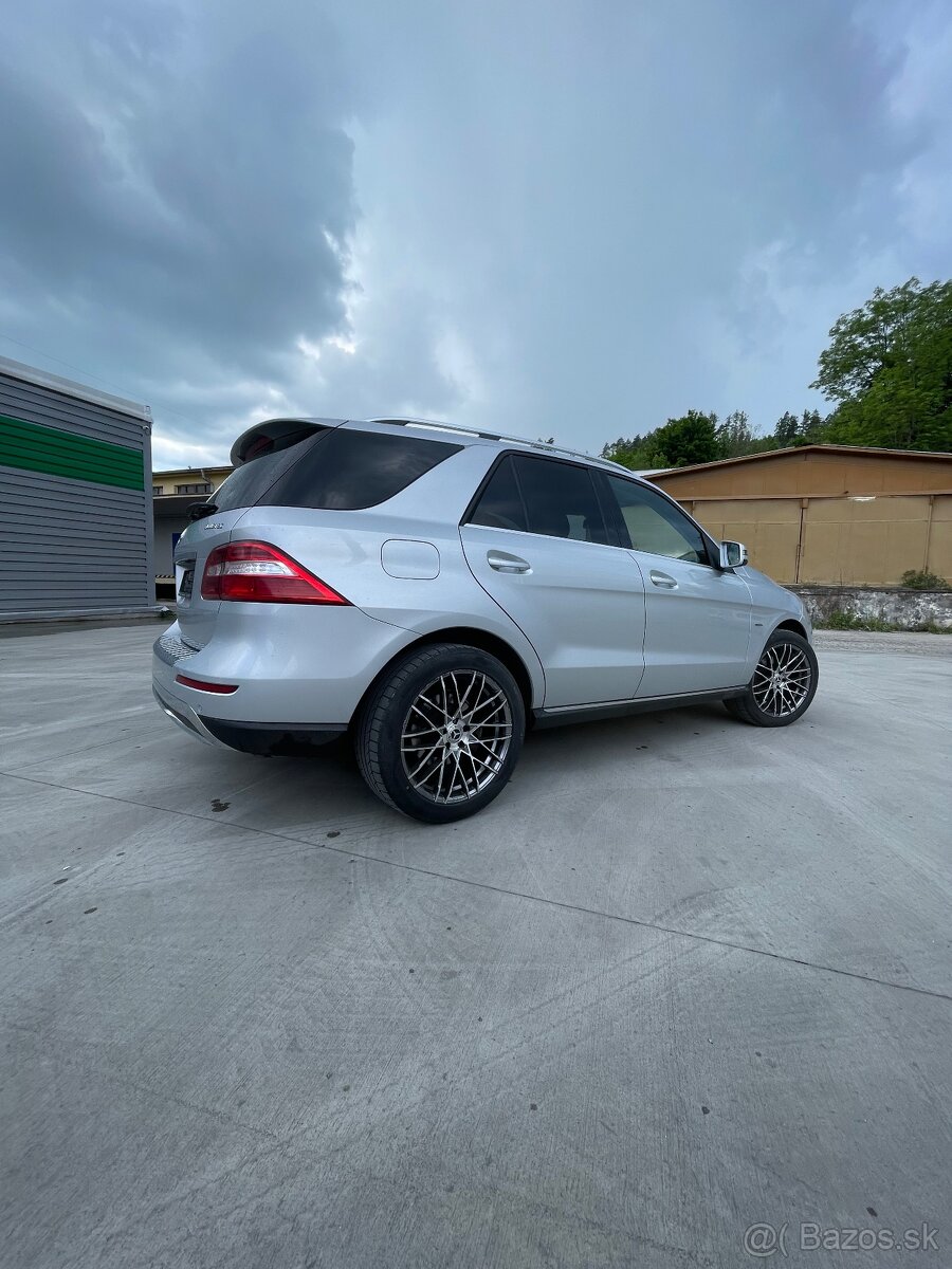 Predám / Vymením Mercedes ML 350 - 2