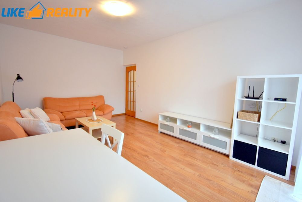 Zariadený 2 izbový byt Centrum, ul Holubyho - 2