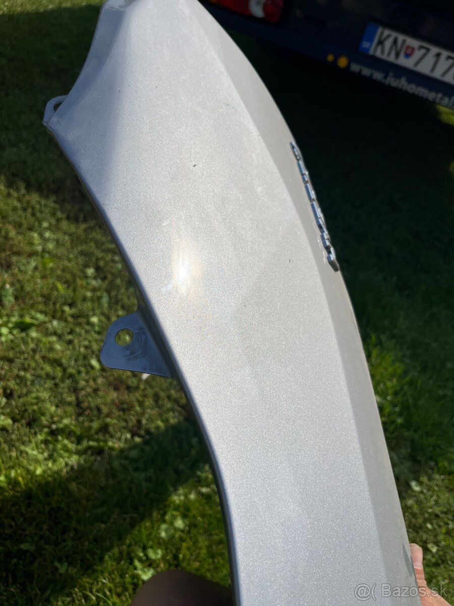 Ľavý predný blatník Toyota rav4 2019-> - 2