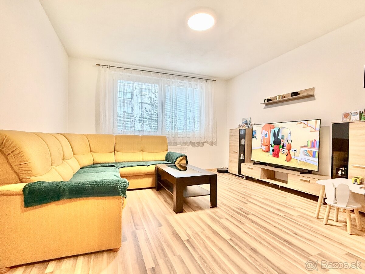 Priestranný 3 izbový byt s balkónom - 2