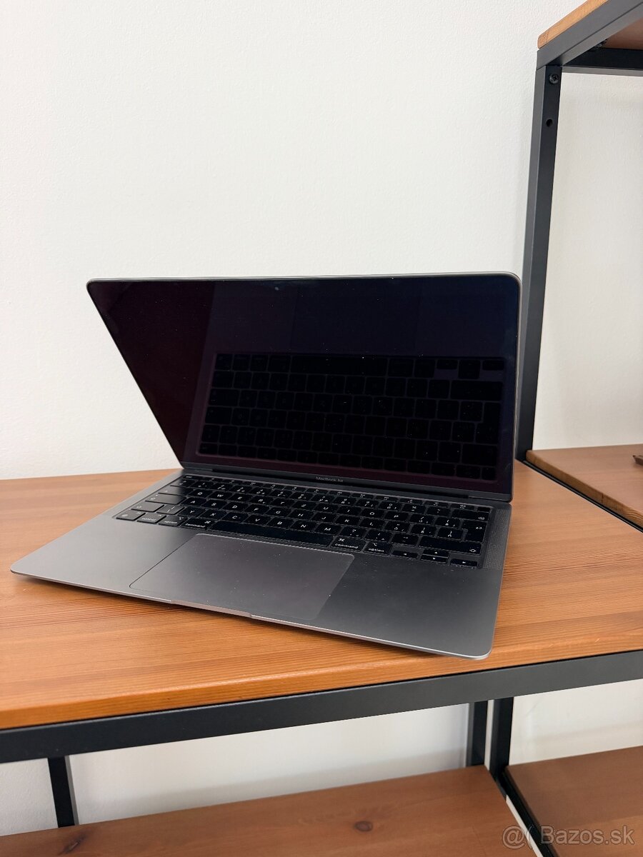 Predám Apple Macbook M1 512 2020 - 2