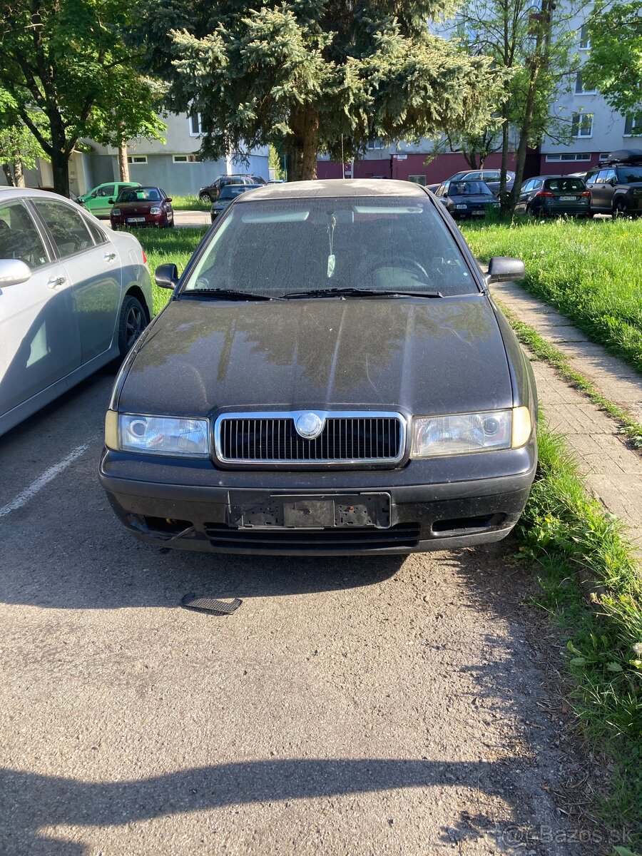 Škoda Octavia 1 1.9 Škoda Felicia 1.3