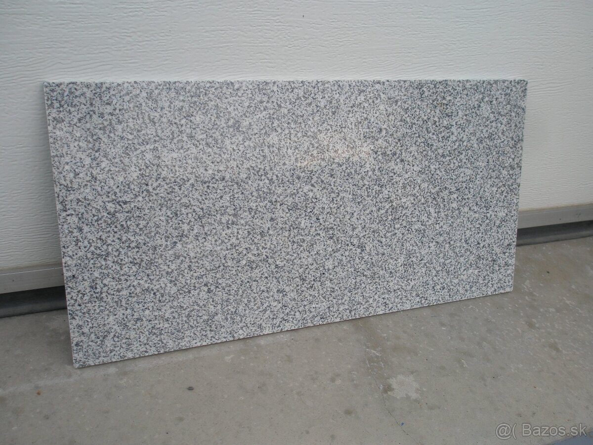 Predám opracovanú žulu - granit 30x60 cm - 2