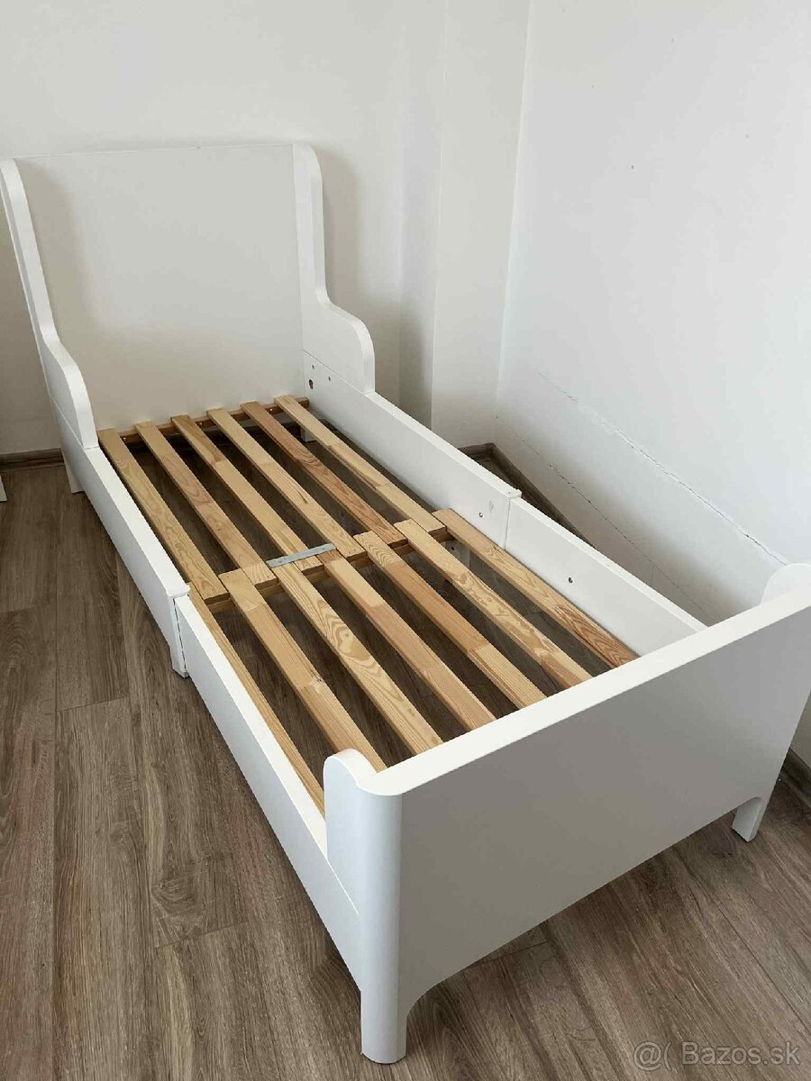 Detská posteľ IKEA s matracom. - 2