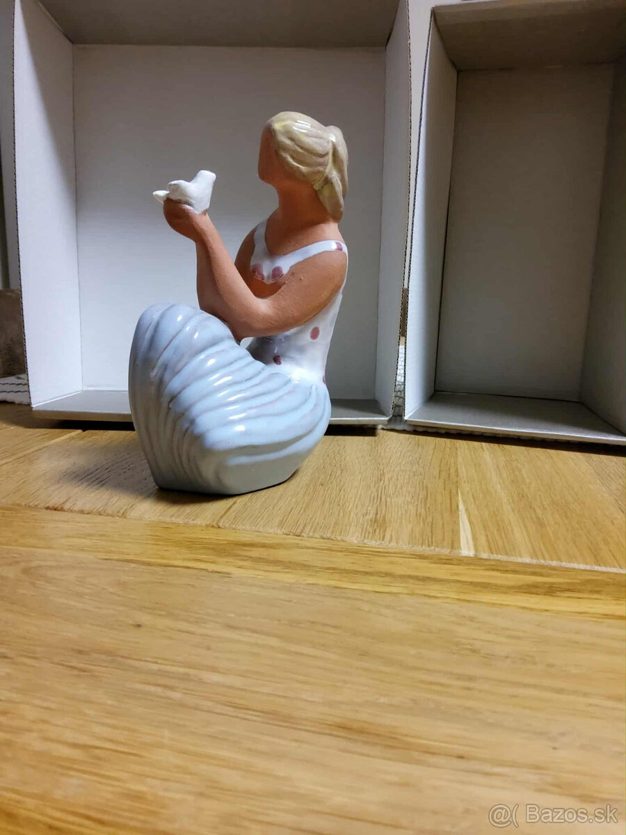 stará keramická soška MK - 2