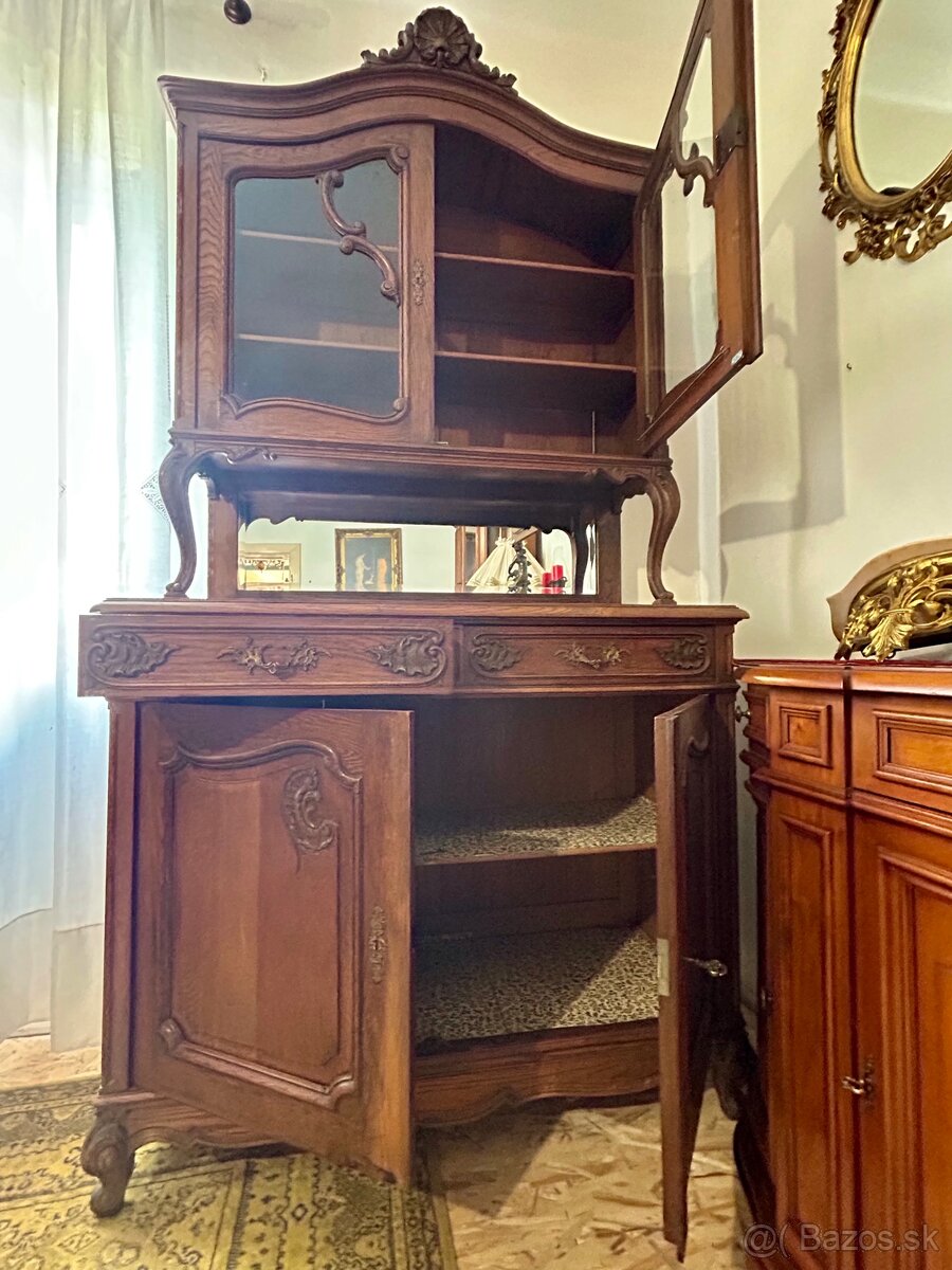 Starožitný drevený príborník - 2