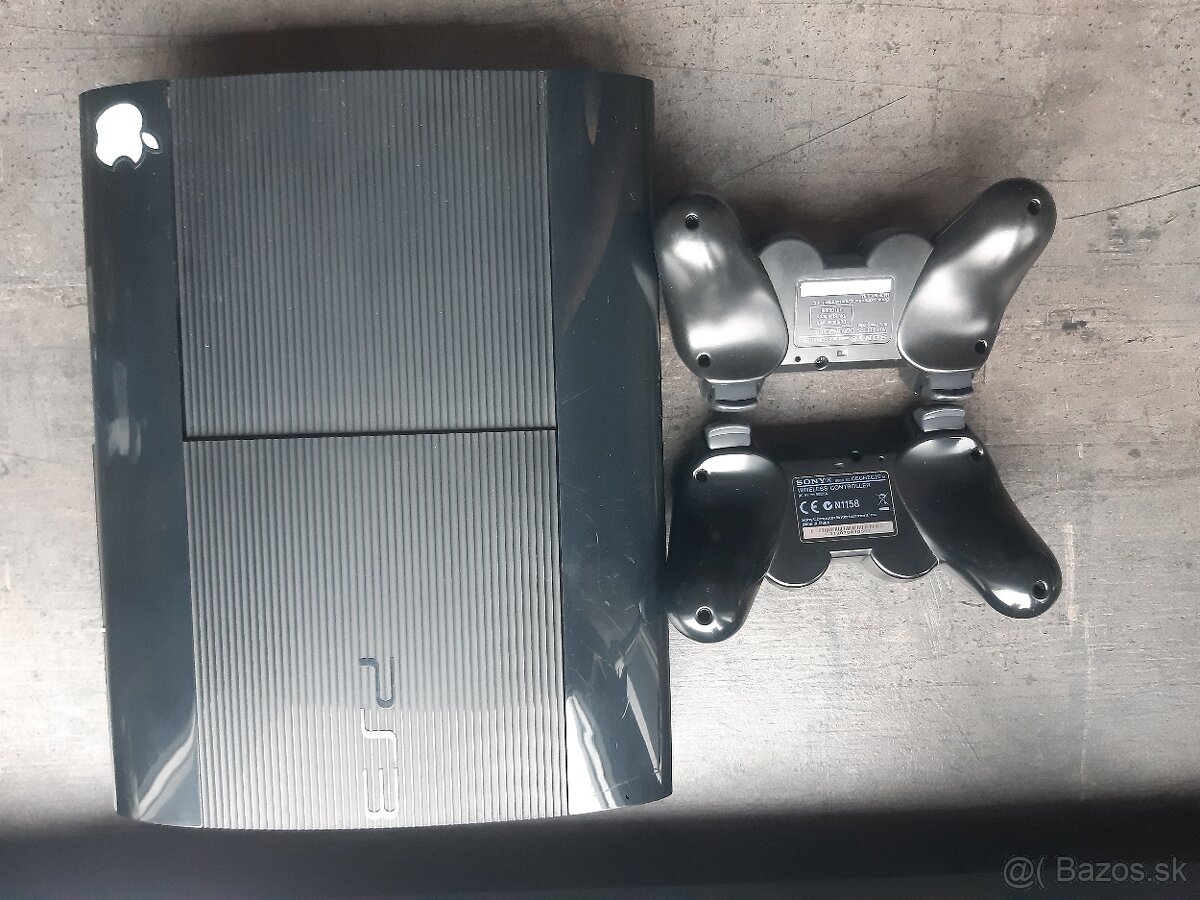 Predam ps3 super slim +2x joystick, krabica, hry, TOP stav - 2