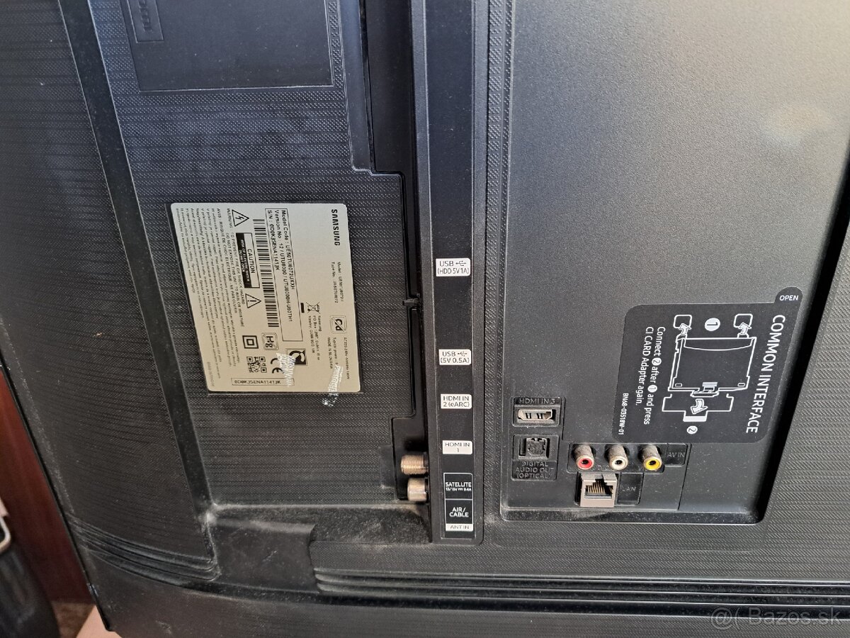 TV Samsung TU8072 UXXH - 2