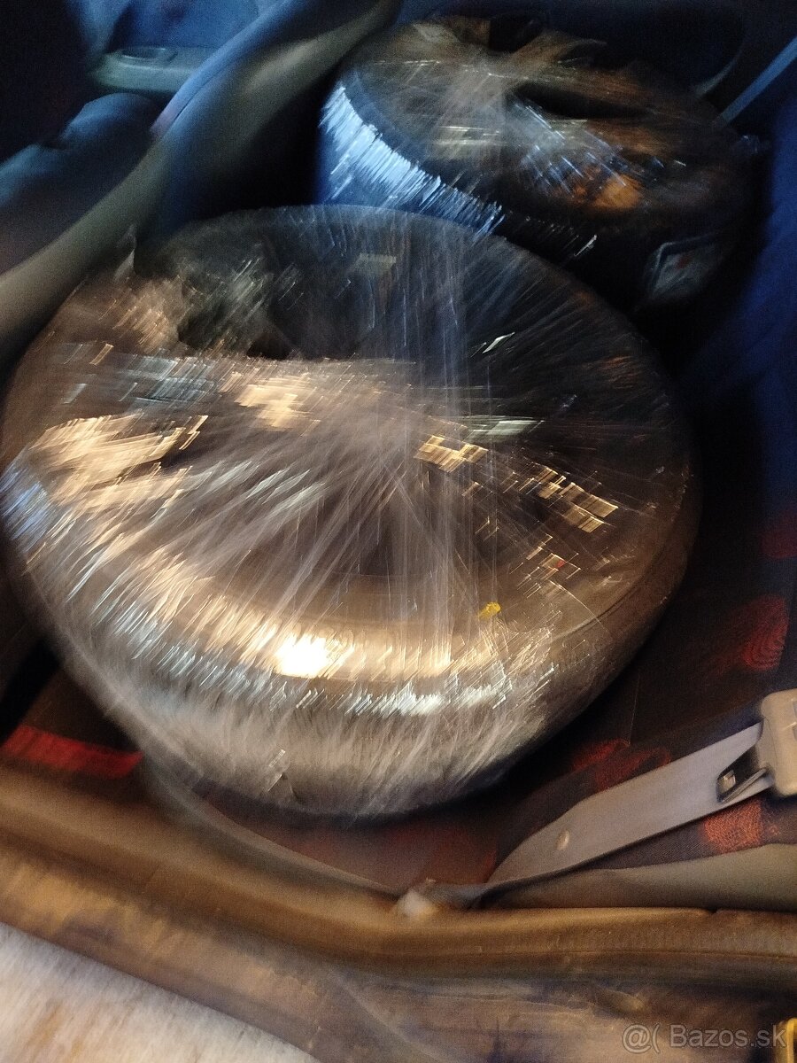 Predám úplne nové zimné pneumatiky 165/65 R14 - 2