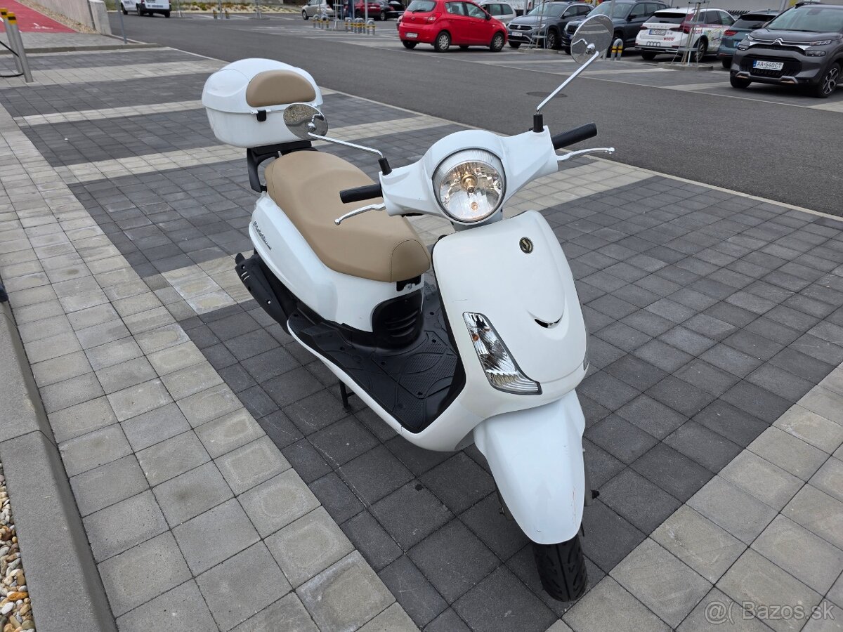SYM Fiddle II 125s biely, 3900km - 2